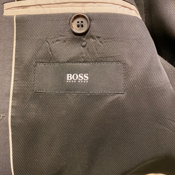 Hugo Boss sports coat from Henry Singer 42R - Picture 3 of 4